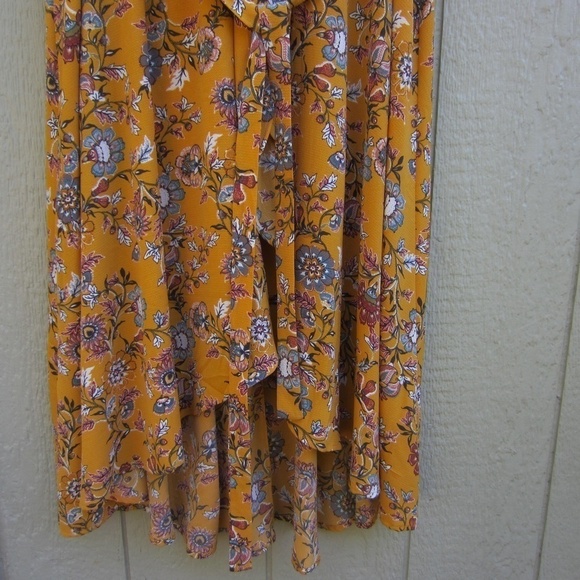 Studio B Dress by Bobeau Angel‎ Sleeve Wrap Womens 2X Yellow  Floral Hi-Lo Hem - Picture 3 of 14